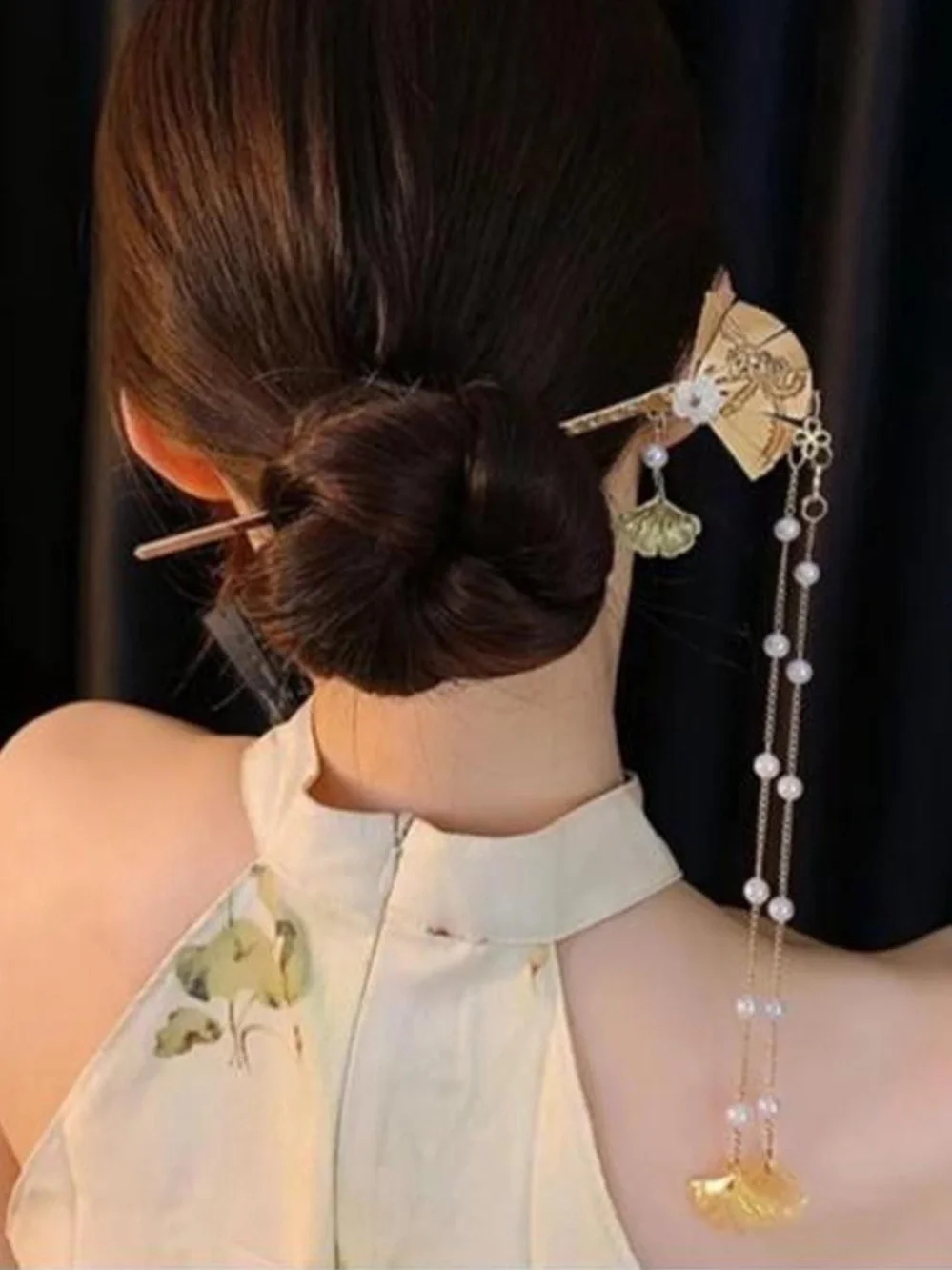 Elegant Gold Fan with Pearl Seashell Floral Tassels Hair Pin -Hair Accessory